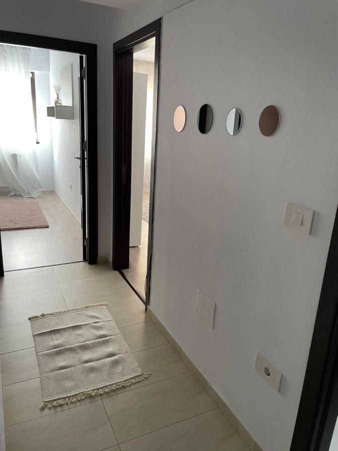 Appartement THE MIRROR - quiet&friendly place in Copou à Iasi Extérieur photo